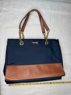 Calvin Klein Navy and Brown Chain-Detail Tote